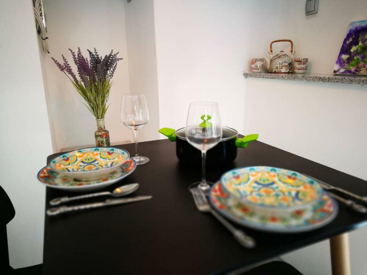 Cres Art Studio Kuning Apartment Bagian luar foto